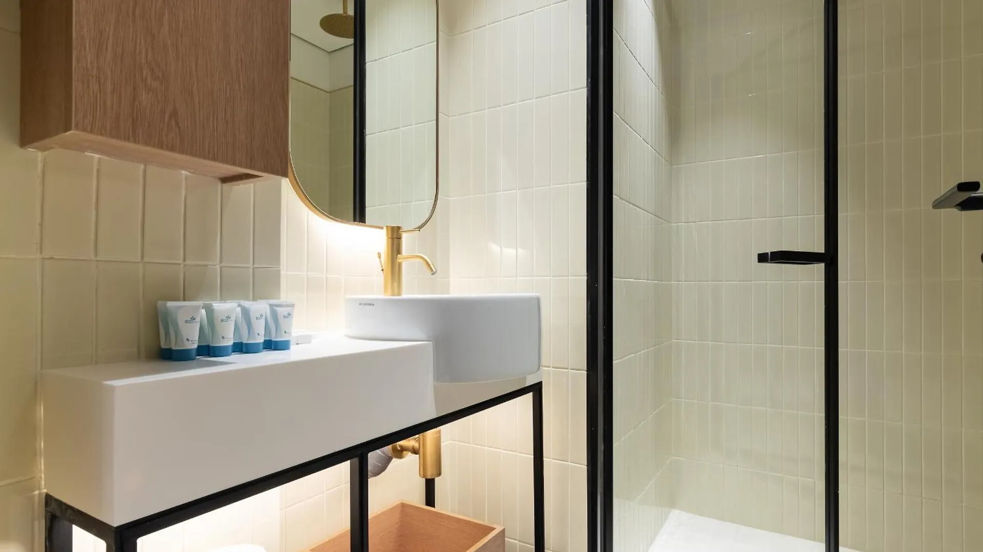Simply Comfort At Upside Living Burj View 10 Min To Dt Dubai